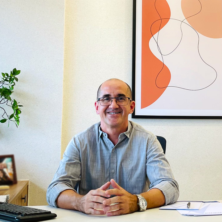 square_low Dr. Márcio Alcobaça, Especialista em Varizes em Teresina